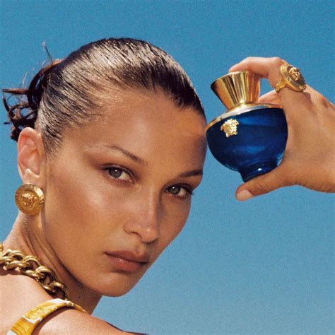 attrice versace dylan vlu|versace blue pour femme.